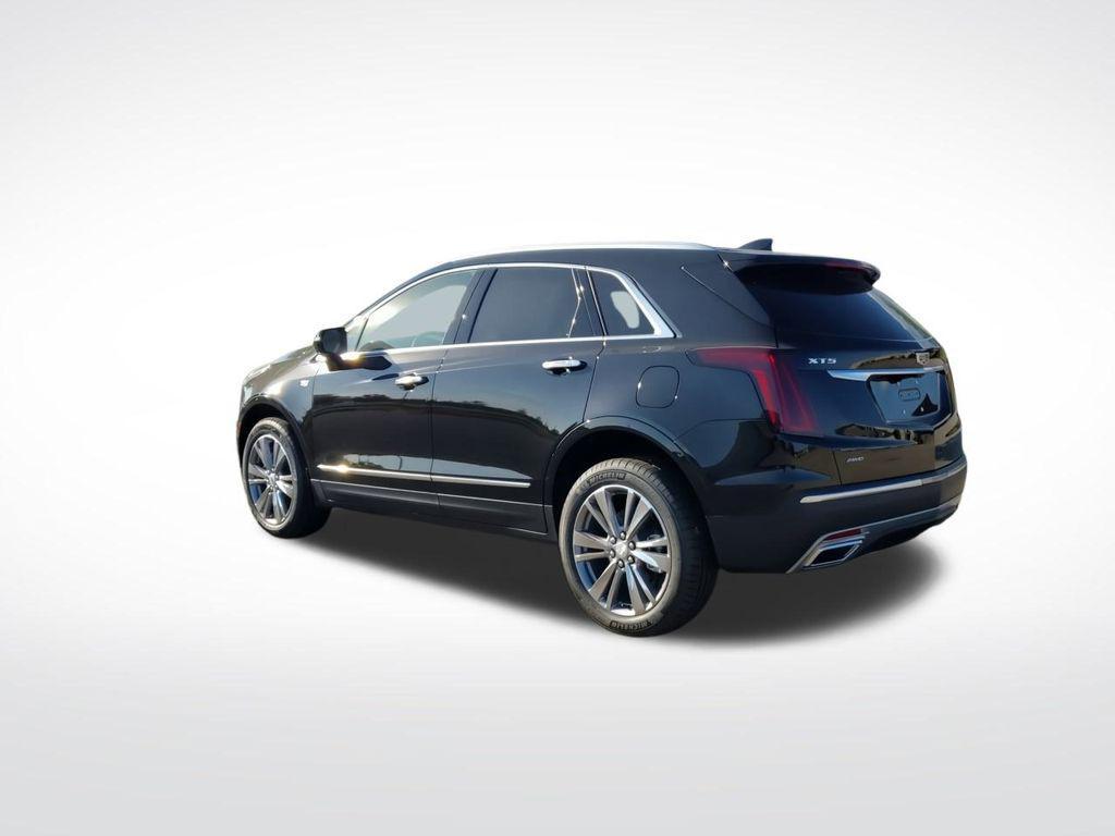 new 2025 Cadillac XT5 car, priced at $57,715