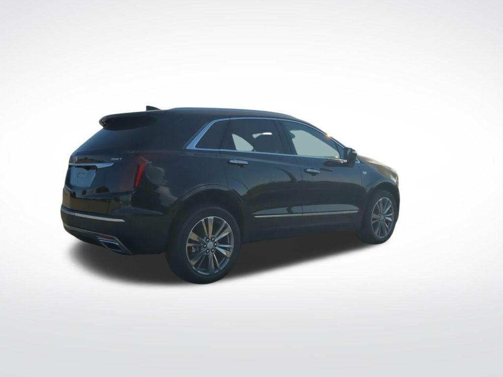 new 2025 Cadillac XT5 car, priced at $57,715
