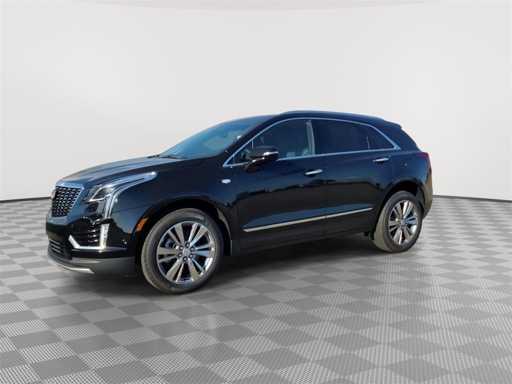 new 2025 Cadillac XT5 car, priced at $57,715