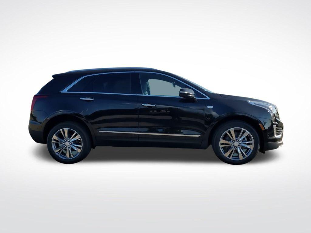 new 2025 Cadillac XT5 car, priced at $57,715