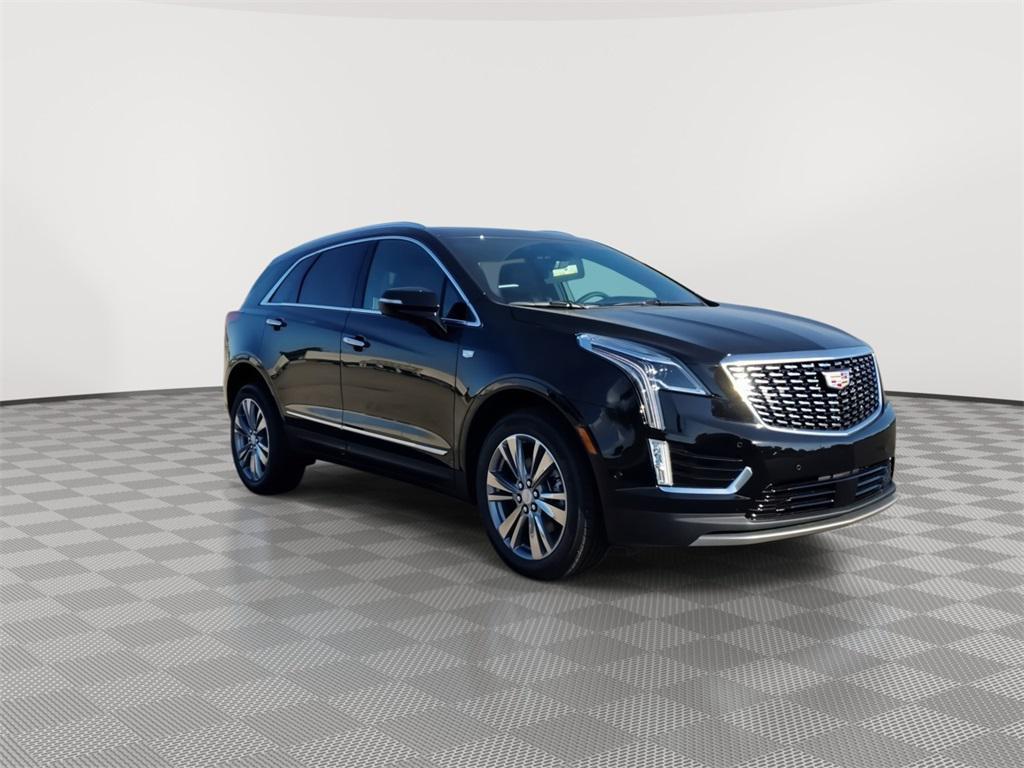 new 2025 Cadillac XT5 car, priced at $57,715