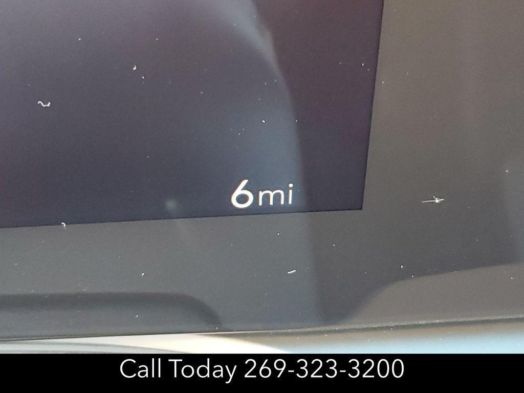 new 2025 Buick Envista car, priced at $24,948