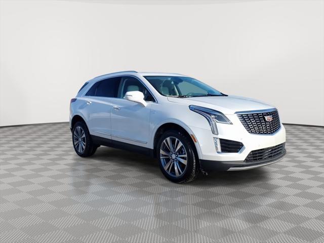 new 2025 Cadillac XT5 car, priced at $55,215