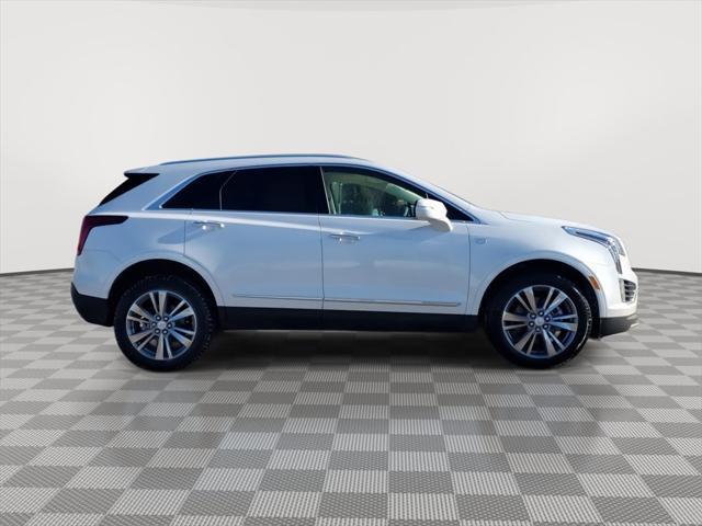 new 2025 Cadillac XT5 car, priced at $55,215