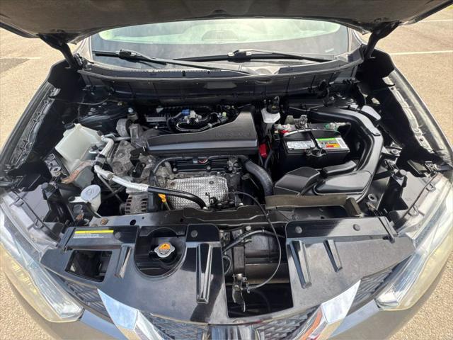 used 2016 Nissan Rogue car