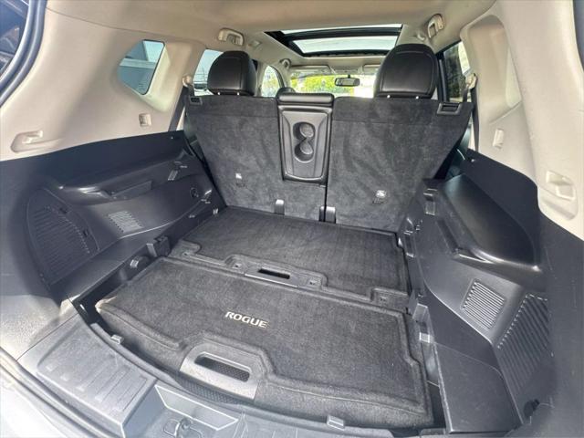 used 2016 Nissan Rogue car