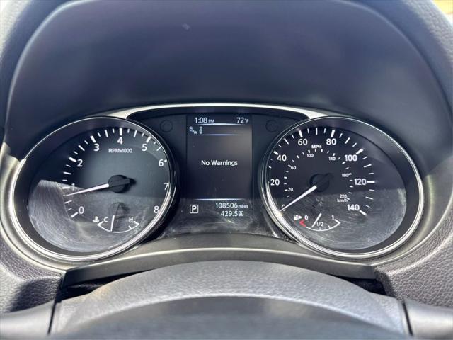 used 2016 Nissan Rogue car