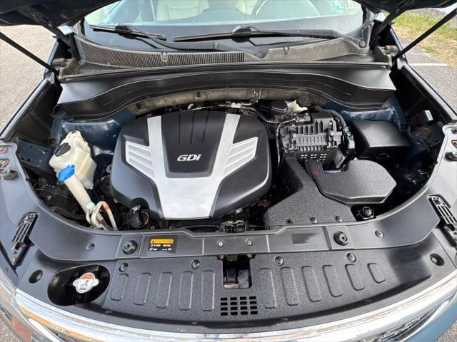 used 2014 Kia Sorento car, priced at $9,998