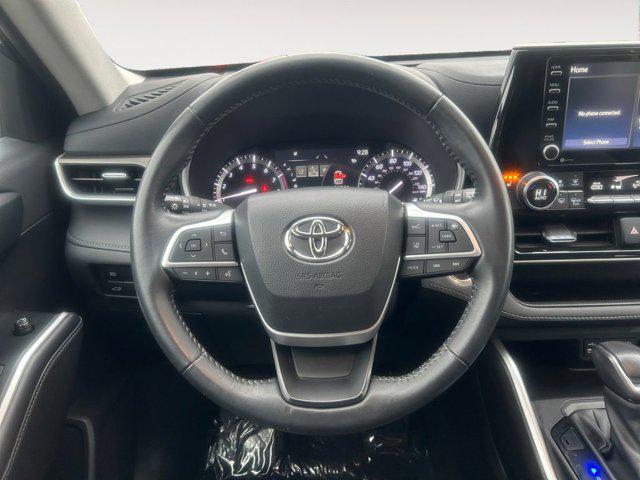 used 2022 Toyota Highlander car