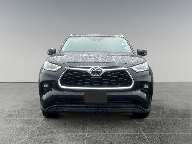 used 2022 Toyota Highlander car