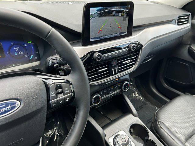 used 2022 Ford Escape car, priced at $30,761