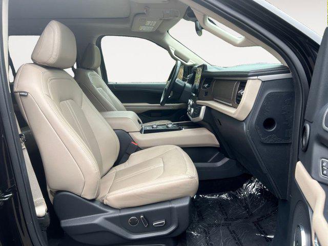 used 2022 Ford Expedition car, priced at $53,999