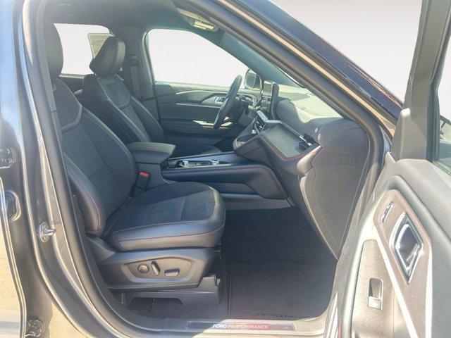 new 2025 Ford Explorer car, priced at $58,465