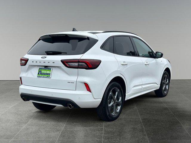 used 2023 Ford Escape car, priced at $26,900