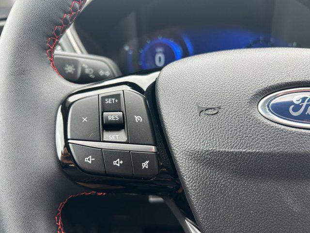 used 2022 Ford Escape car, priced at $28,900