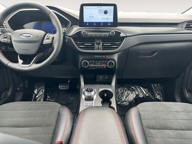 used 2022 Ford Escape car, priced at $28,900