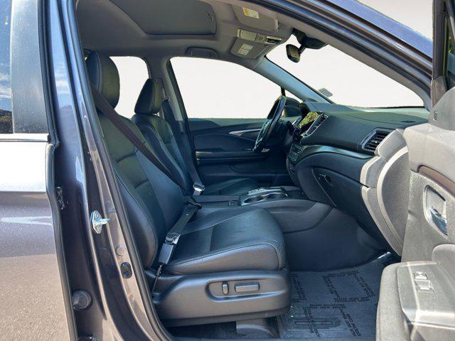 used 2021 Honda Pilot car, priced at $29,700