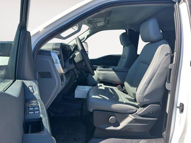 new 2025 Ford F-450 car, priced at $76,535