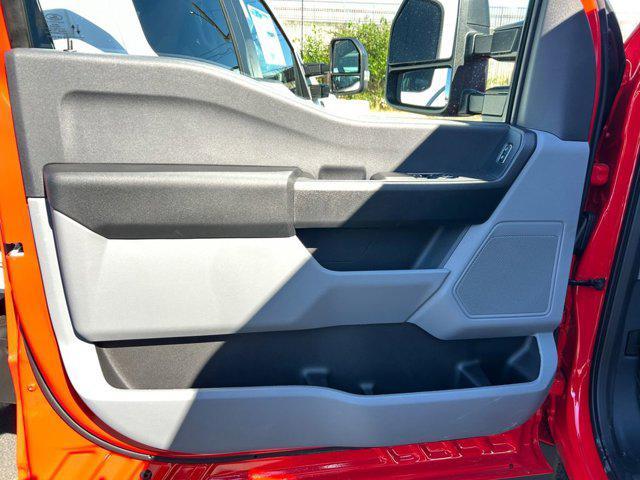 new 2025 Ford F-450 car, priced at $73,615