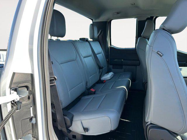 new 2025 Ford F-250 car, priced at $52,285