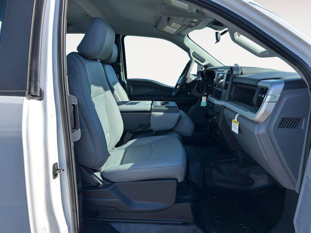 new 2025 Ford F-250 car, priced at $52,285