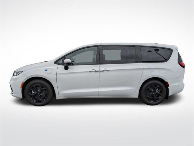 new 2023 Chrysler Pacifica Hybrid car, priced at $51,100