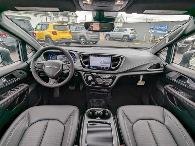 new 2023 Chrysler Pacifica Hybrid car, priced at $51,100