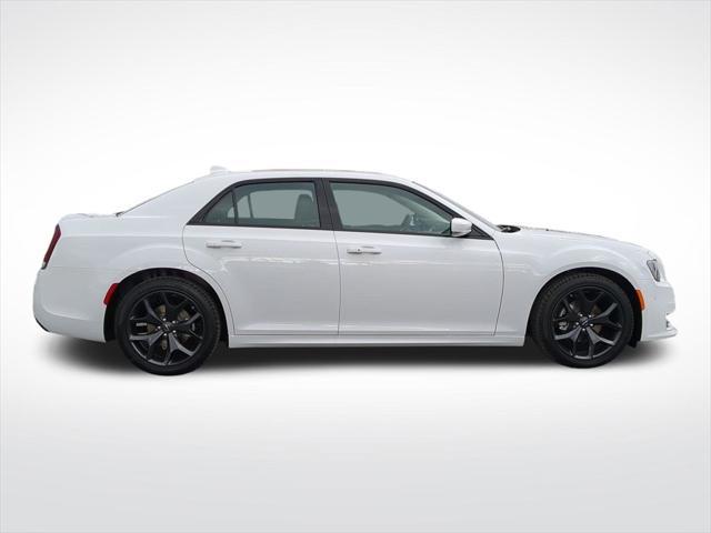 new 2023 Chrysler 300 car, priced at $43,100