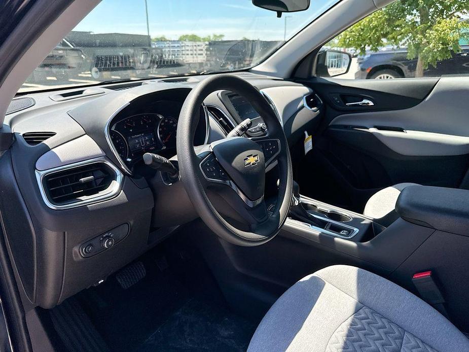 new 2024 Chevrolet Equinox car, priced at $30,380