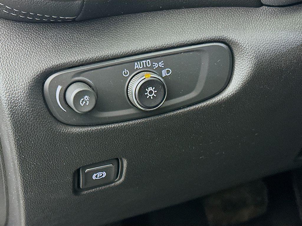 used 2024 Chevrolet Blazer car, priced at $26,568