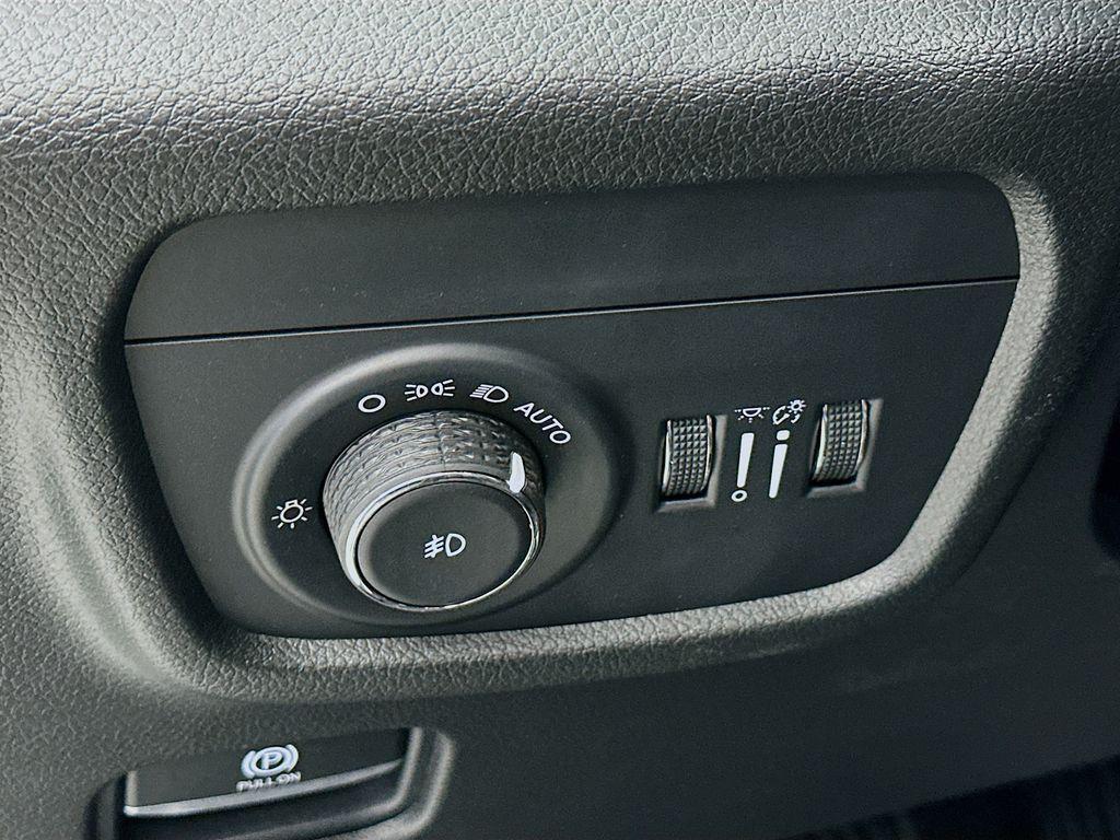 used 2021 Jeep Grand Cherokee L car, priced at $33,427