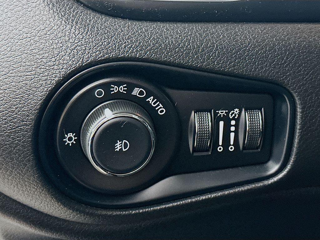 used 2022 Jeep Renegade car, priced at $18,475