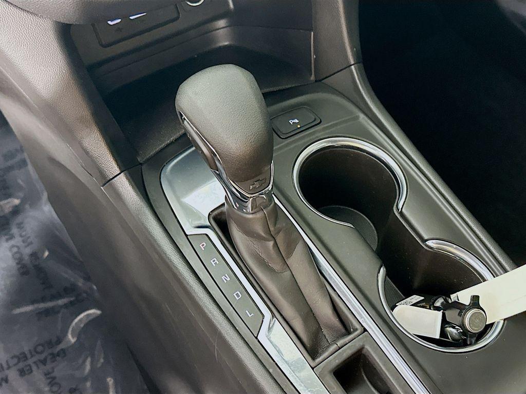 used 2023 Chevrolet Equinox car, priced at $22,275