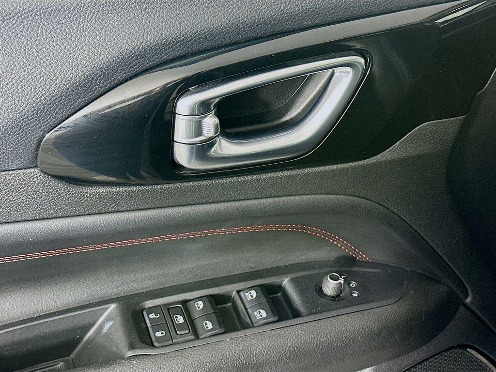 used 2022 Jeep Compass car, priced at $22,215