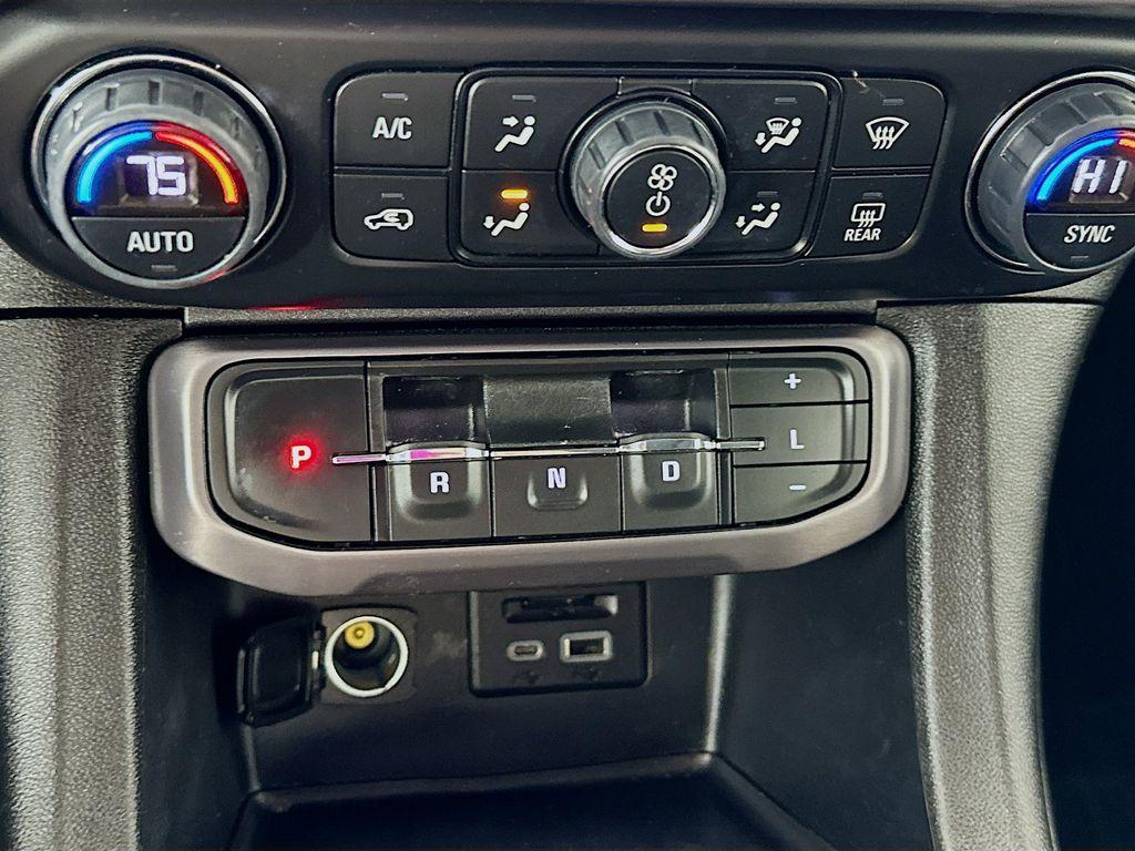 used 2022 GMC Acadia car, priced at $29,215