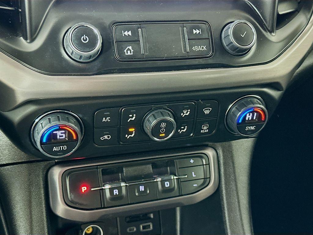 used 2022 GMC Acadia car, priced at $29,215