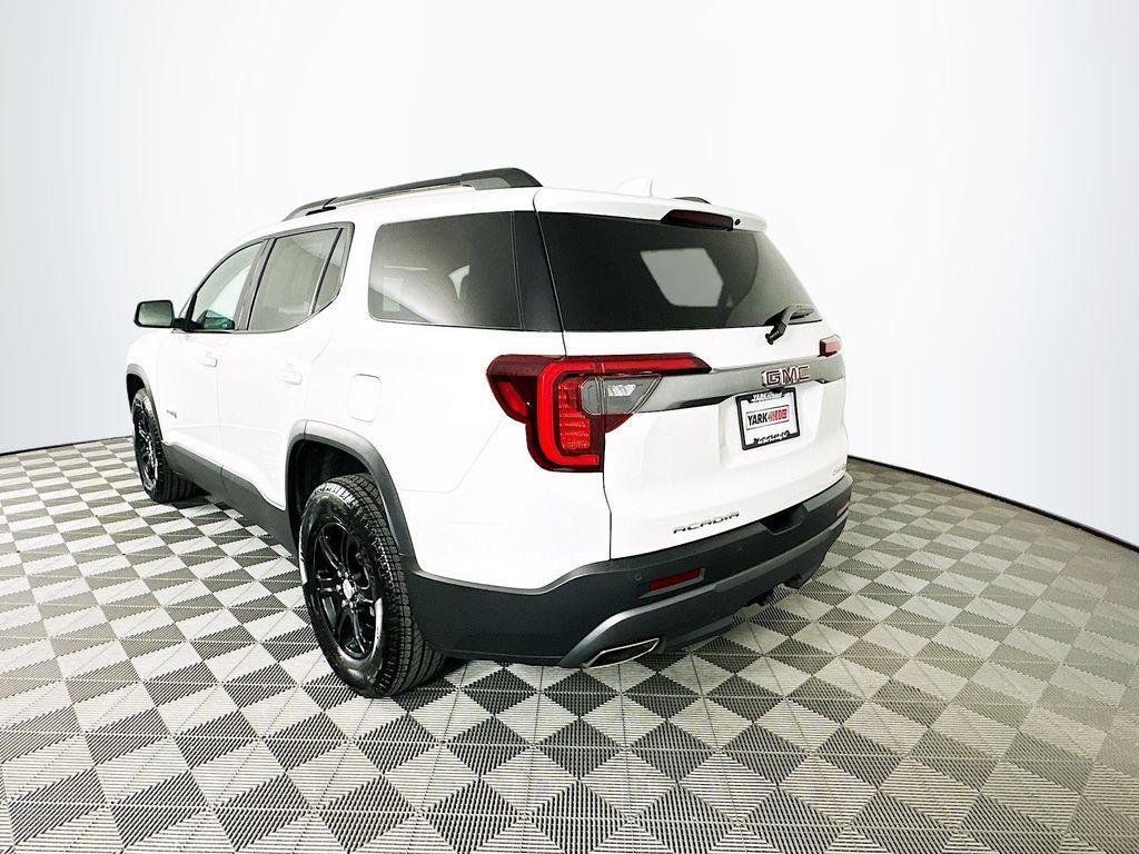 used 2022 GMC Acadia car, priced at $29,215