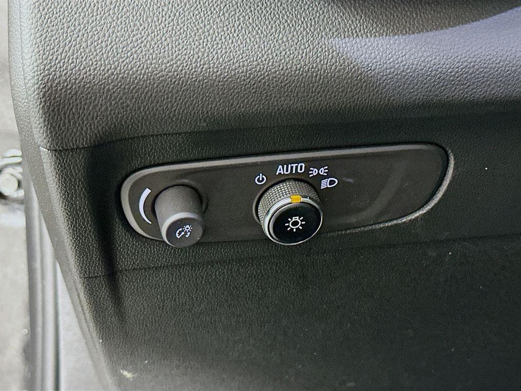 used 2023 Buick Envision car, priced at $27,287