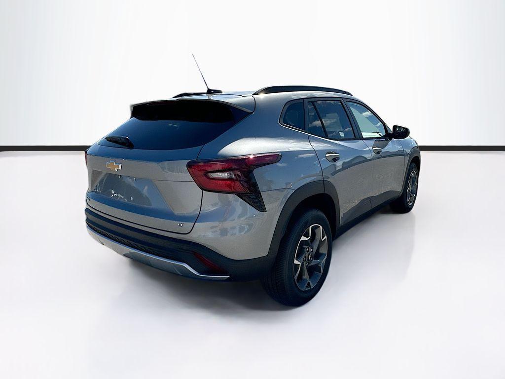 new 2025 Chevrolet Trax car, priced at $25,725