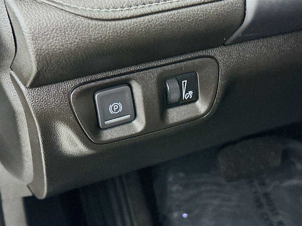used 2023 GMC Acadia car, priced at $29,152