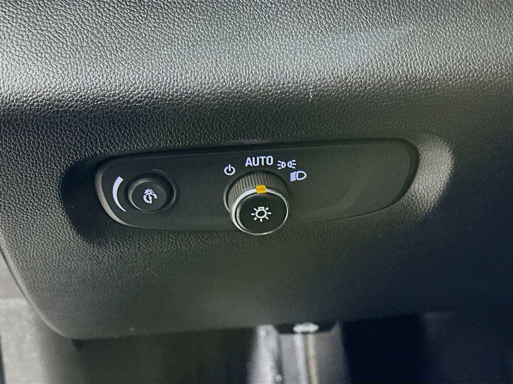 used 2023 Chevrolet Traverse car, priced at $29,250