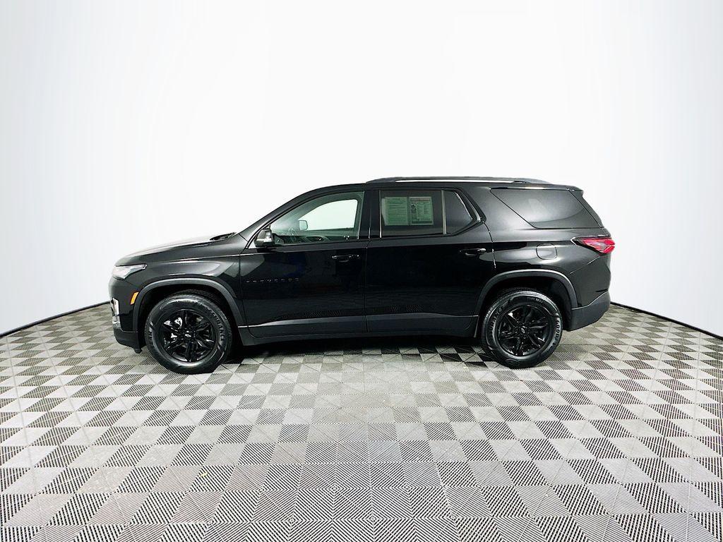 used 2023 Chevrolet Traverse car, priced at $29,250