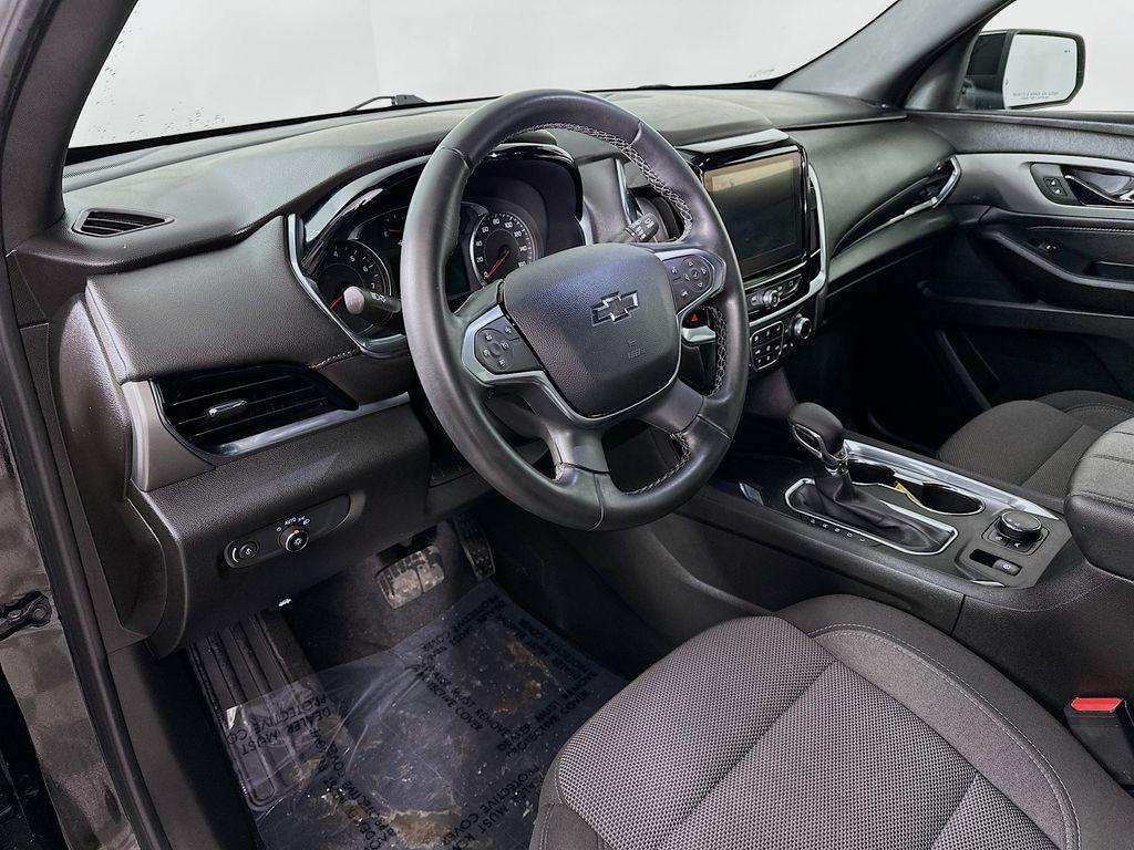 used 2023 Chevrolet Traverse car, priced at $29,250