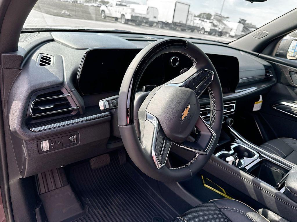 new 2026 Chevrolet Traverse car, priced at $57,420
