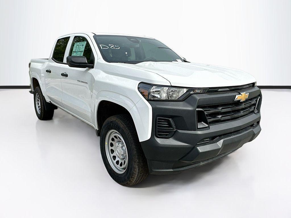 new 2025 Chevrolet Colorado car, priced at $33,495
