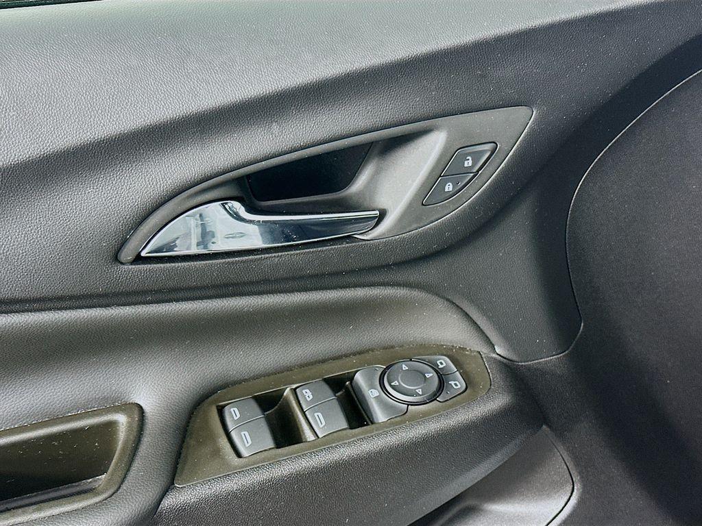 used 2024 Chevrolet Equinox car, priced at $22,315