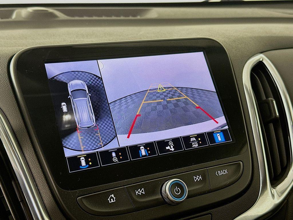 used 2024 Chevrolet Equinox car, priced at $22,315