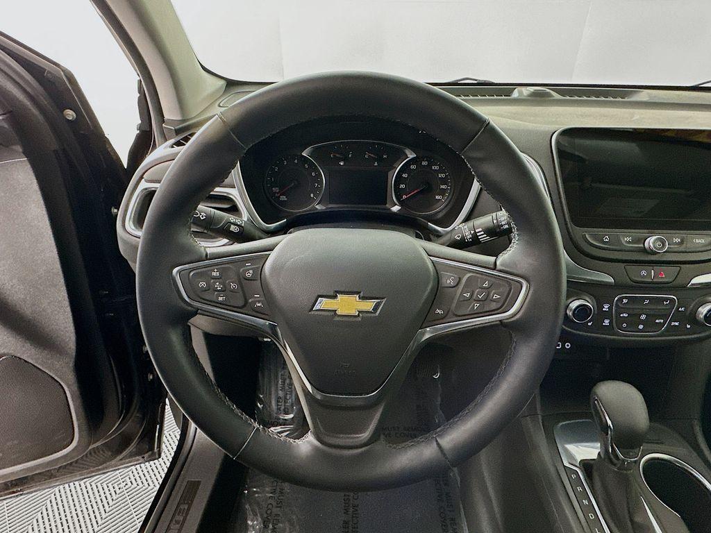 used 2023 Chevrolet Equinox car, priced at $22,615