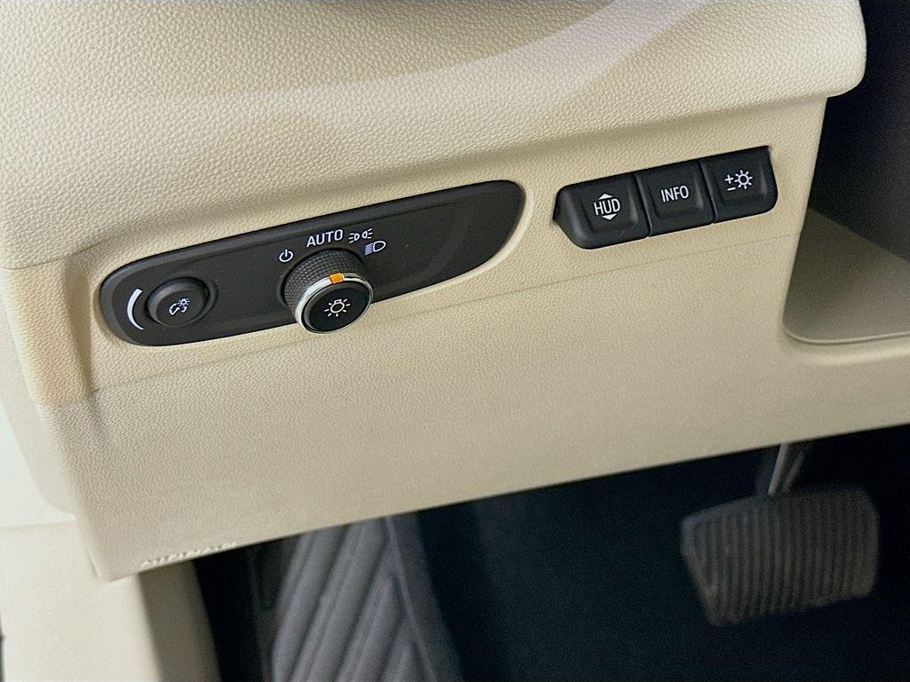 used 2022 Buick Envision car, priced at $26,215