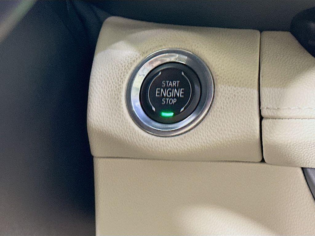 used 2022 Buick Envision car, priced at $26,215